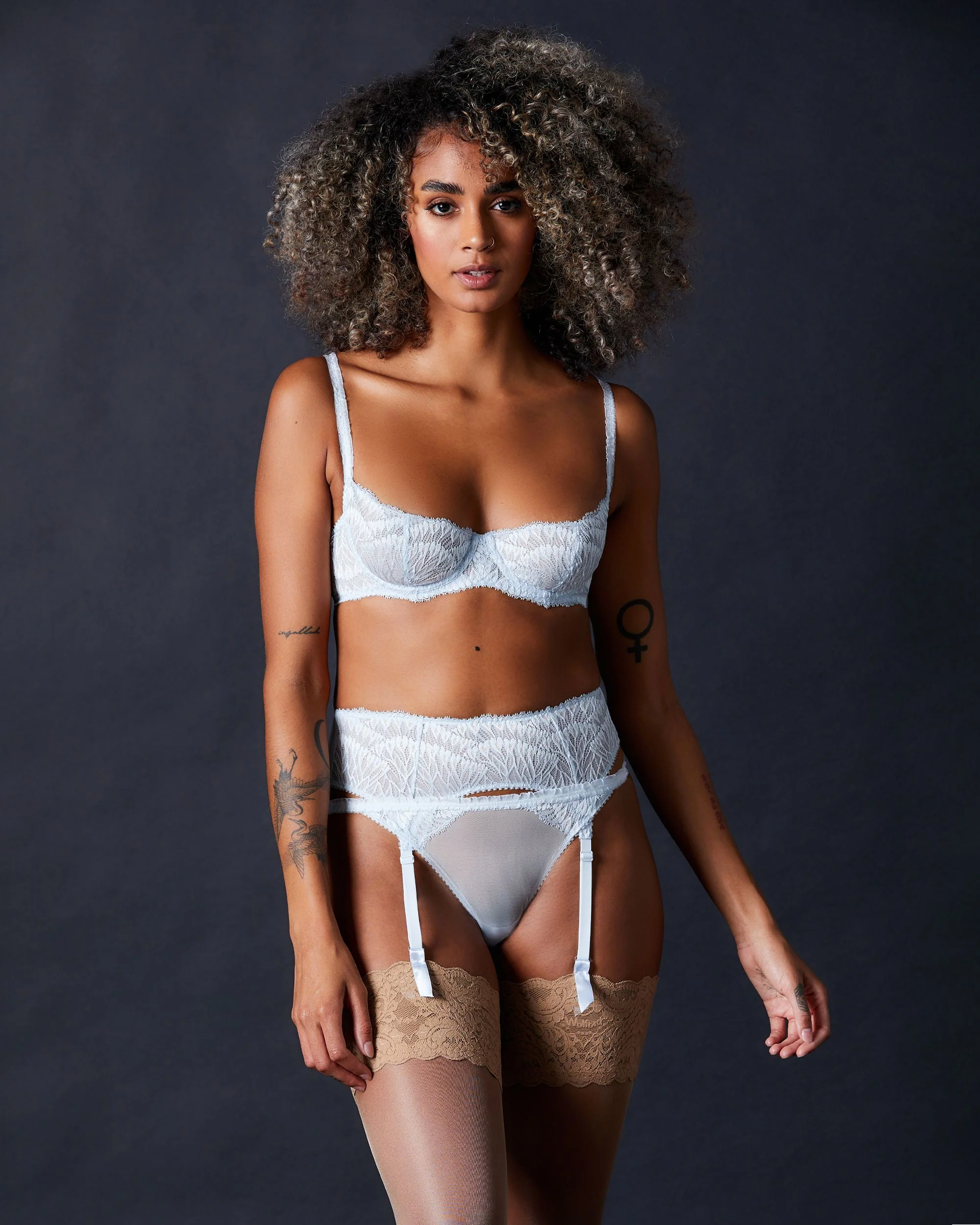 Loulou Suspender Belt - Image 4