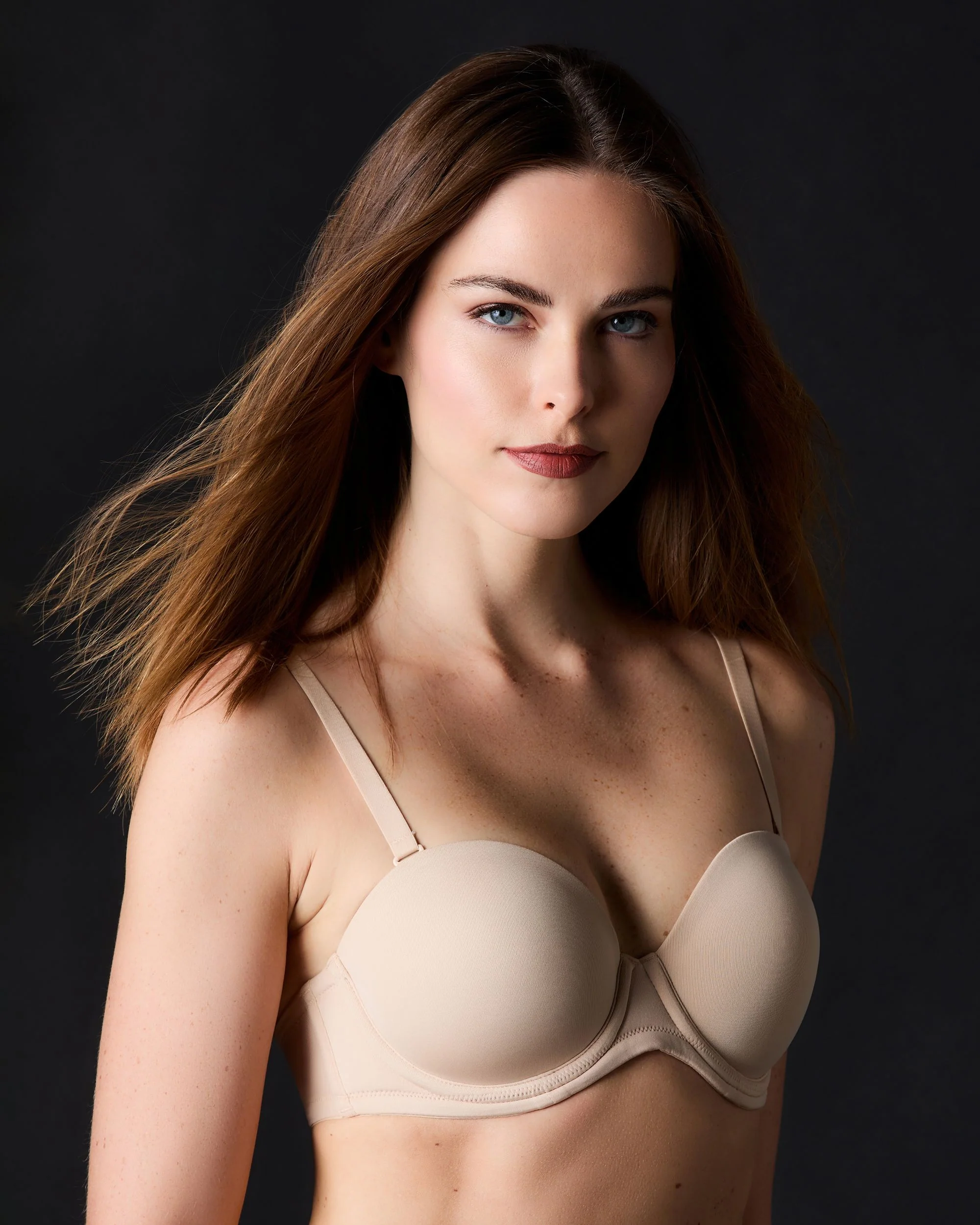 Red Carpet Strapless Bra - Image 4